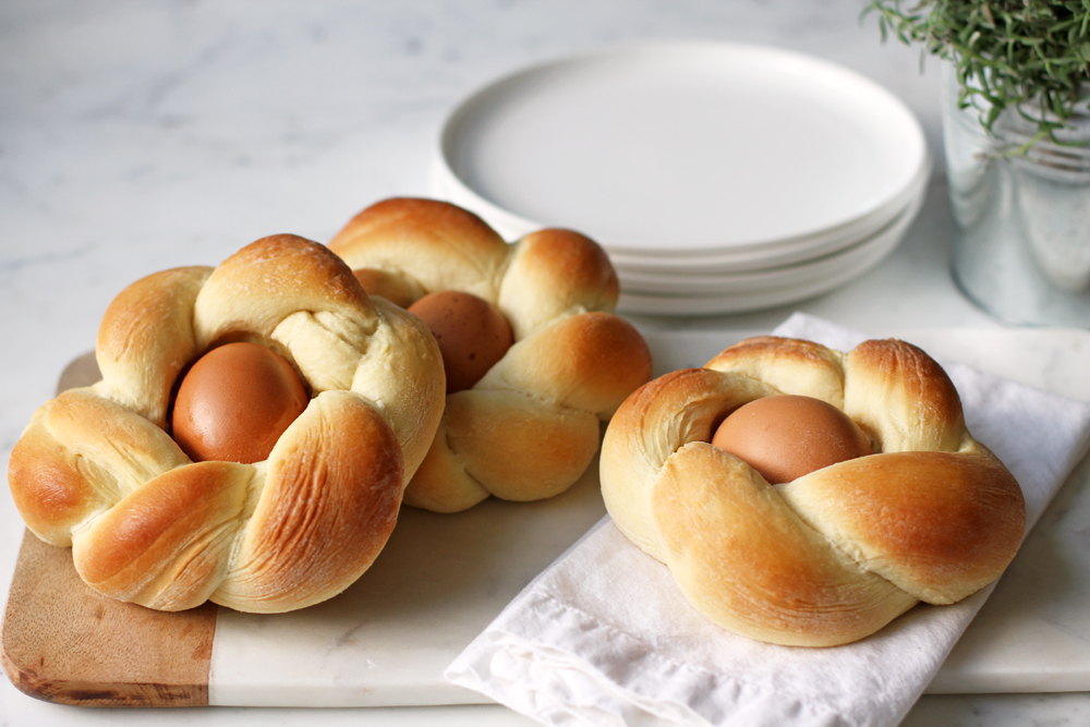 BraidedEasterBreadLilyshop1.jpg