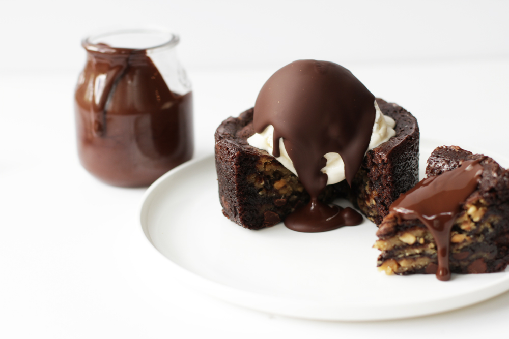 ChocolatePeanutButterBrownieCakesLilyshop3.jpg