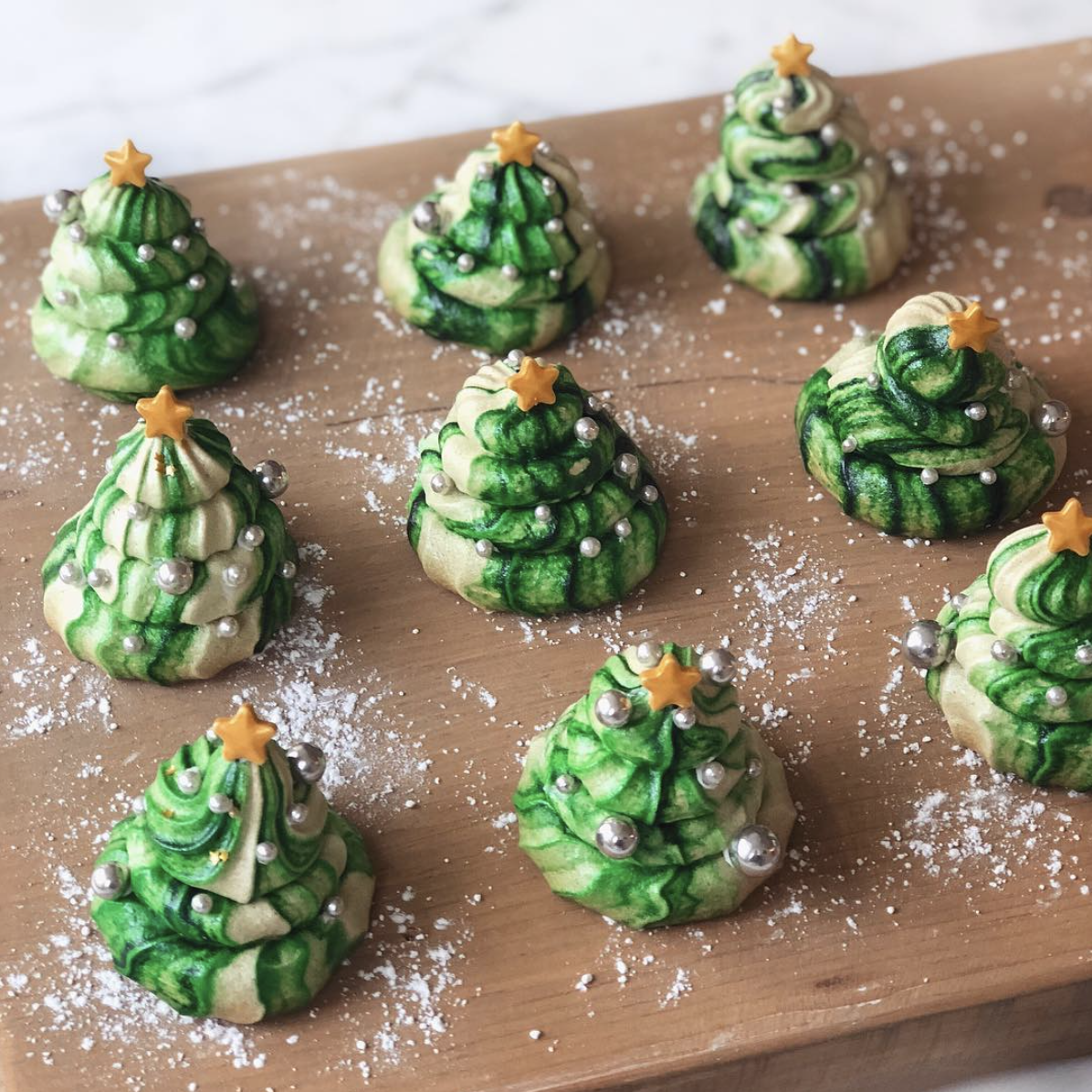Christmas Tree Meringues.png