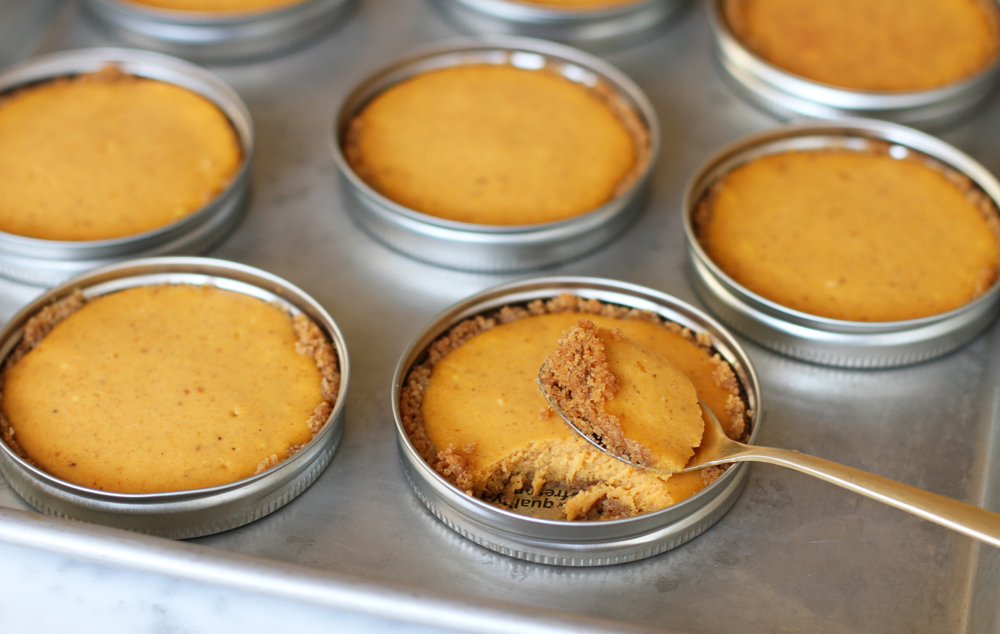 IndividualPumpkinCheesecakesLilyshop4.jpg