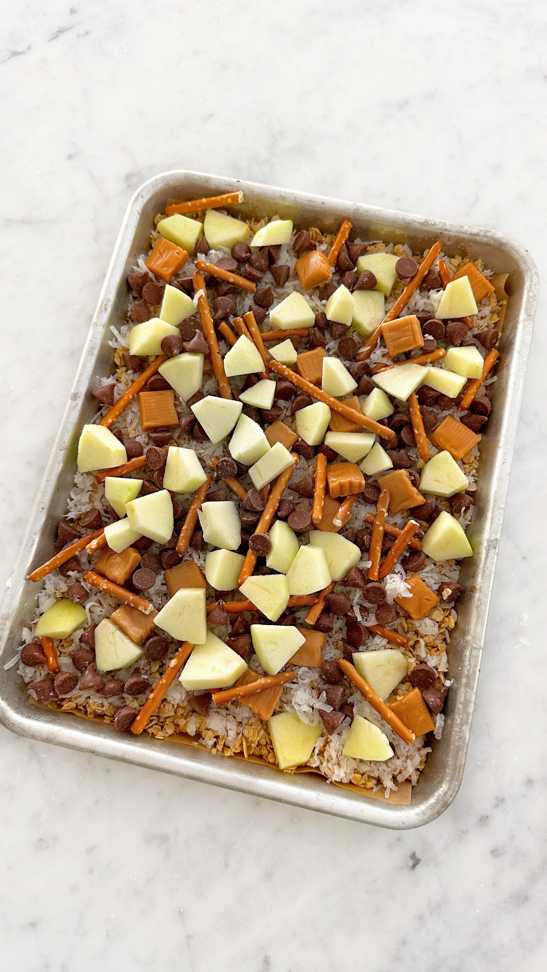 Caramel Apple Oatmeal Magic Bars