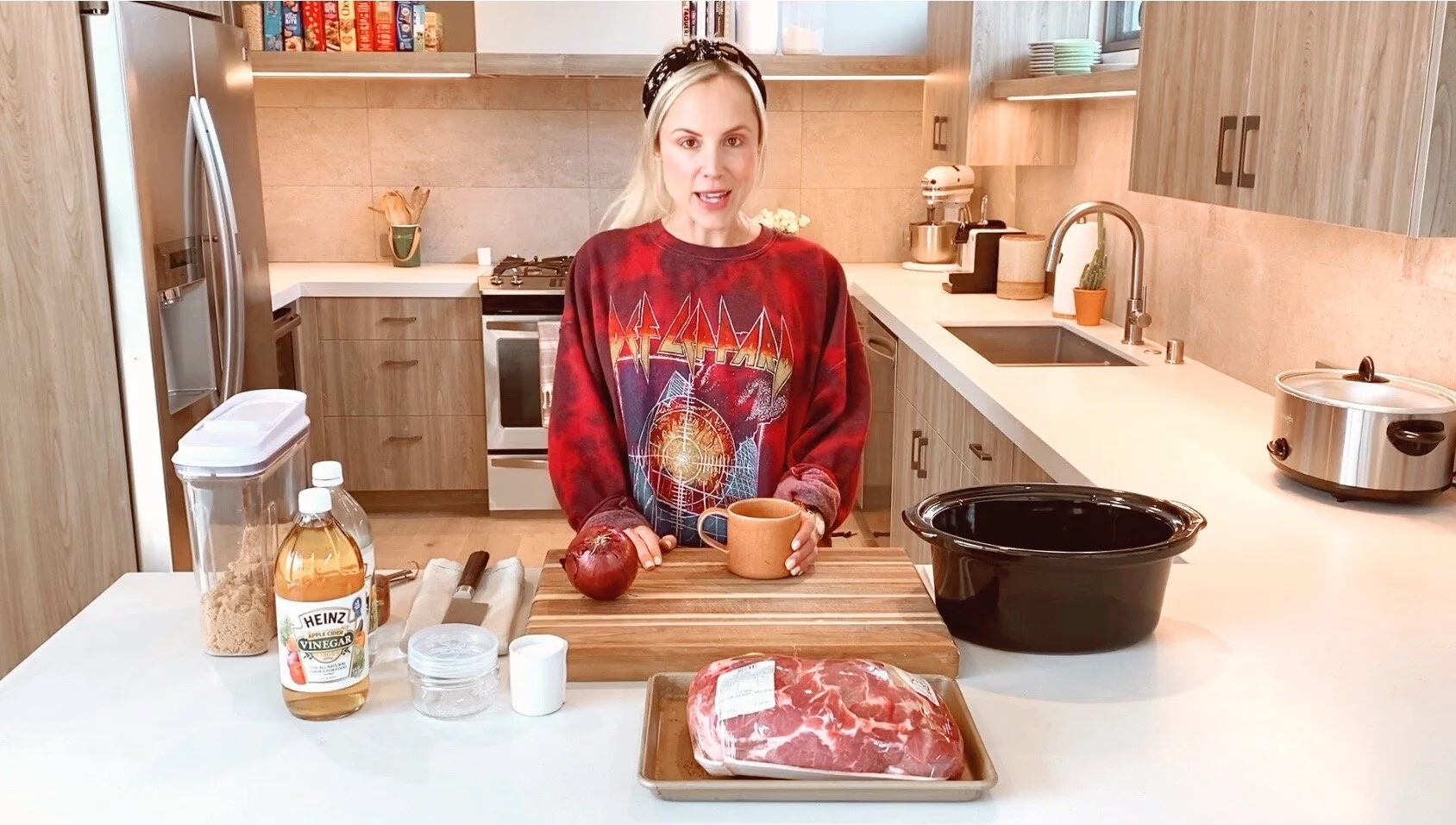 SlowcookerCarnitas-JessieDaye(3).JPG