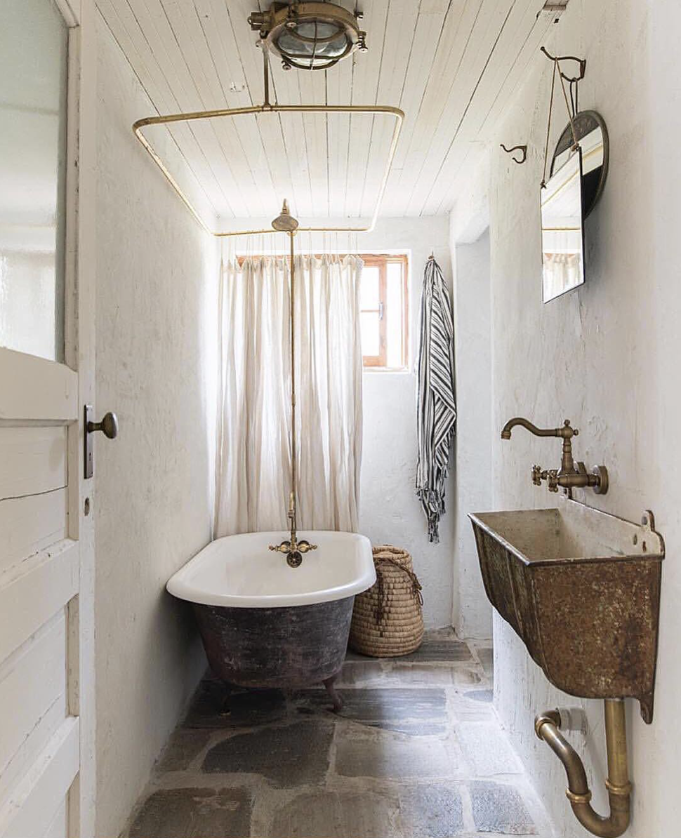 Design & Photo by Leannfordinteriors