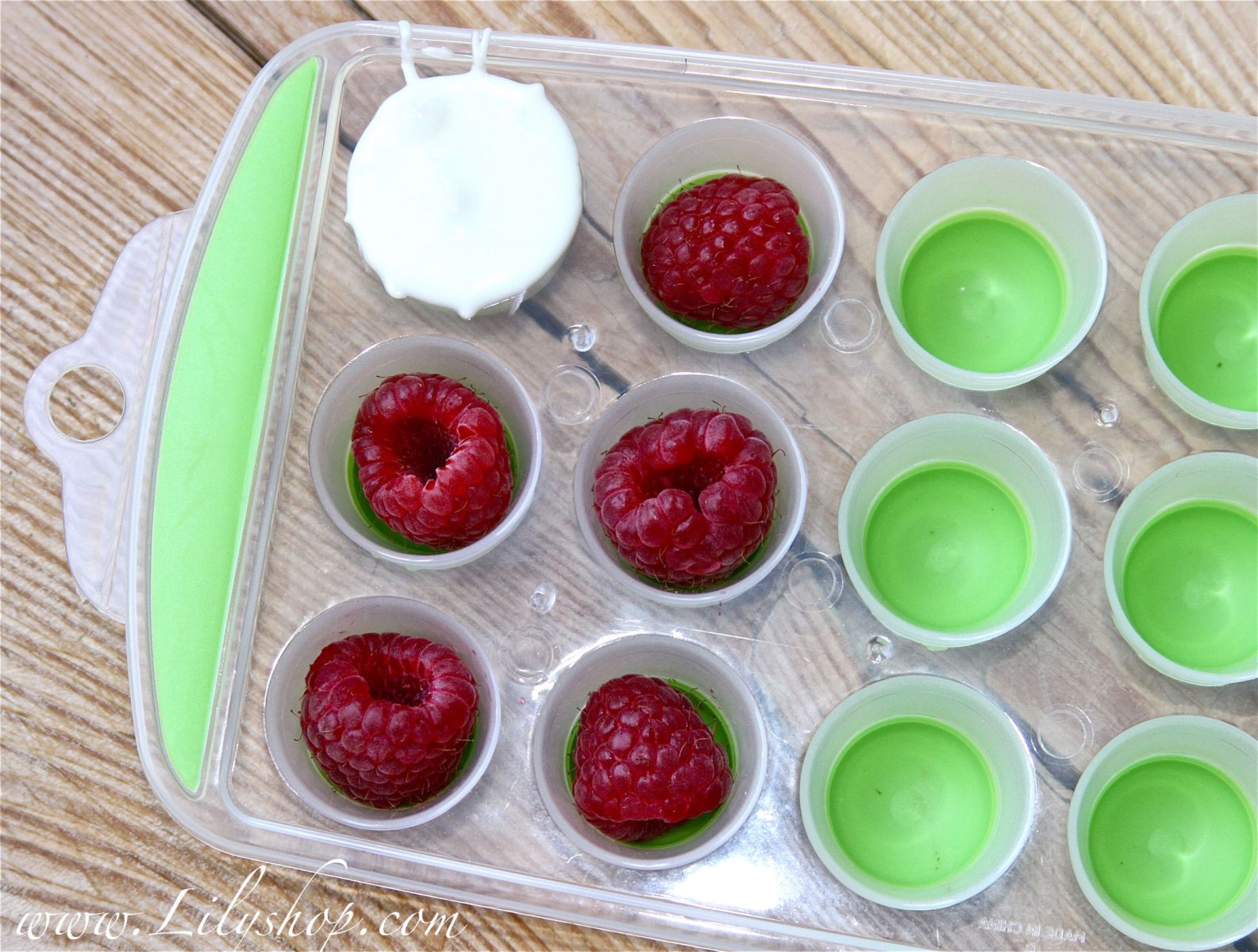 raspberries3.jpg